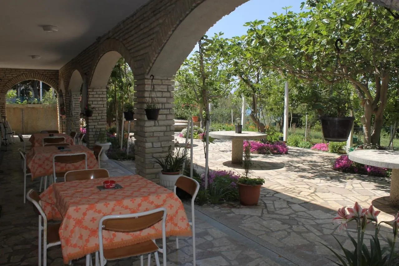 Apartments And Rooms By The Sea Povljana, Pag - 6476 3*, Povljana