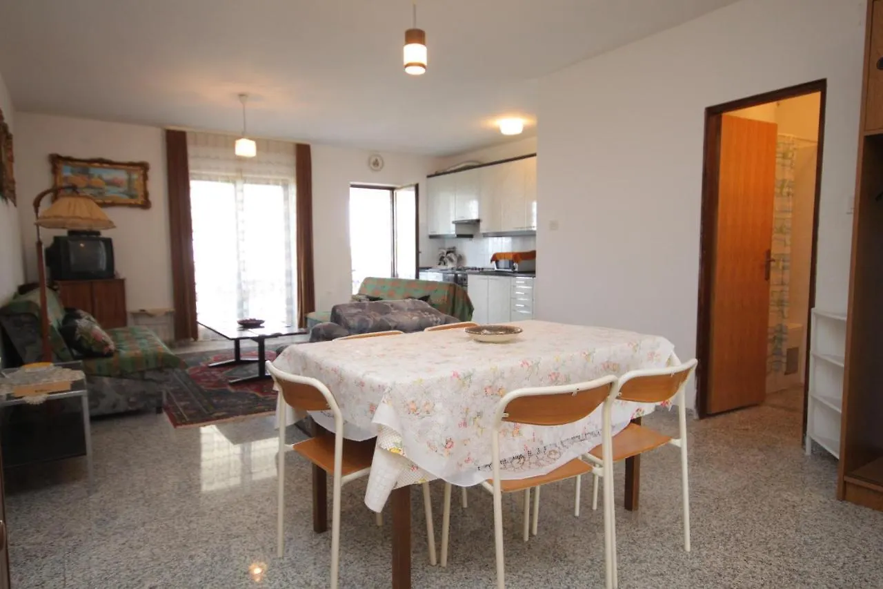 Apartments And Rooms By The Sea Povljana, Pag - 6476