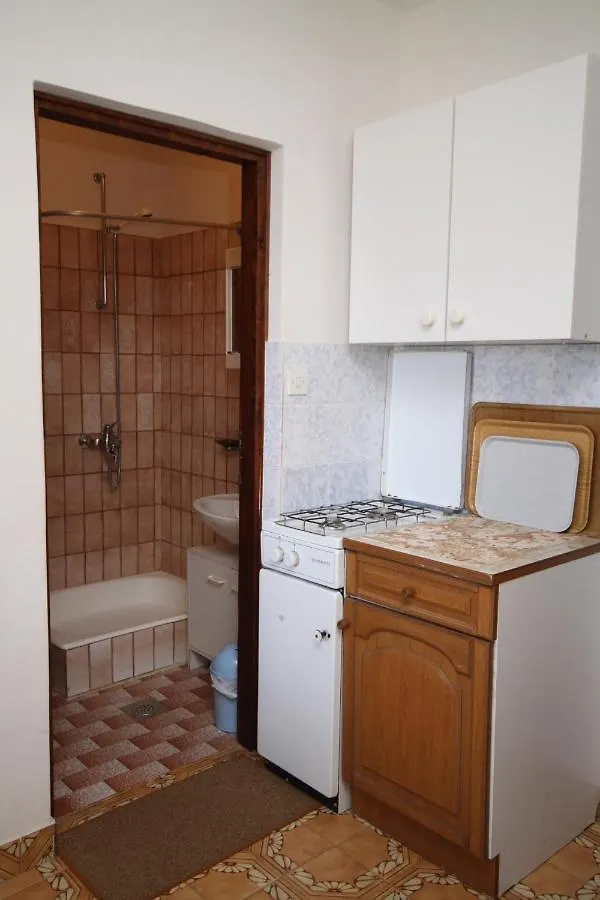 Apartments And Rooms By The Sea Povljana, Pag - 6476 Povljana